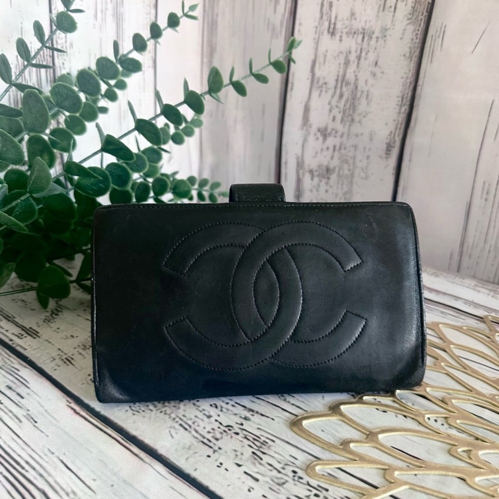 Chanel Kisskock Black Leather Wallet